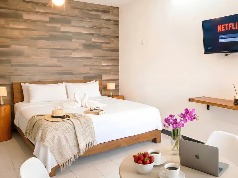 Uva De Mar 11 & 19 — Tropical Maya Sunrise & Breeze
